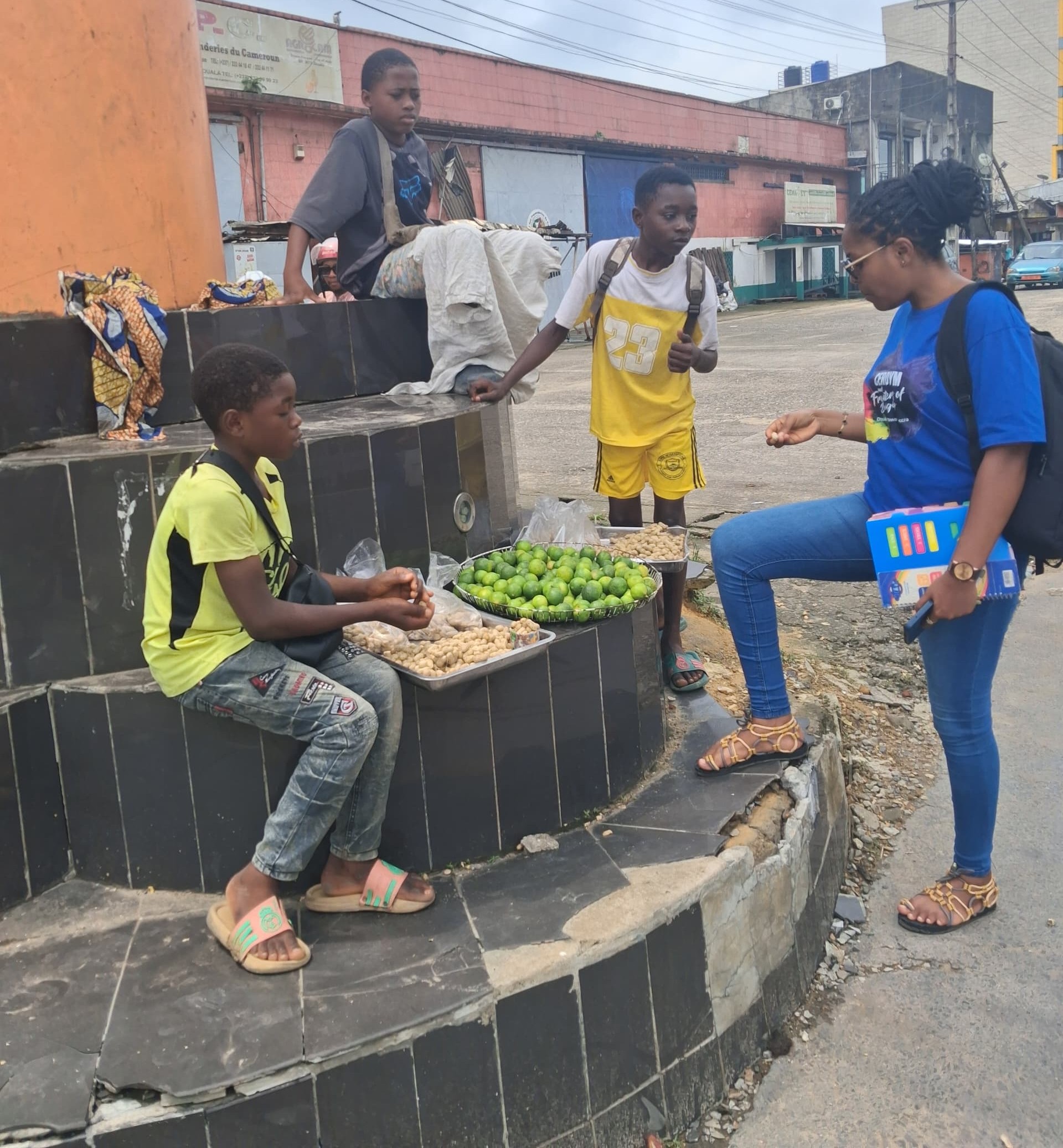 The internally displaced women from the Anglophone crisis: A dynamic communication system for the image of the municipality of Douala IV